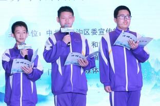 个人宣！达柳斯-亚当斯社媒晒印有自己名字的深圳队20号球衣